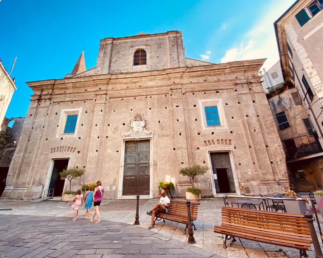 Vivi La Mia Liguria - Casa D'Arte E Vacanze - Big Apartment With Free Parking Финале Лигуре Экстерьер фото