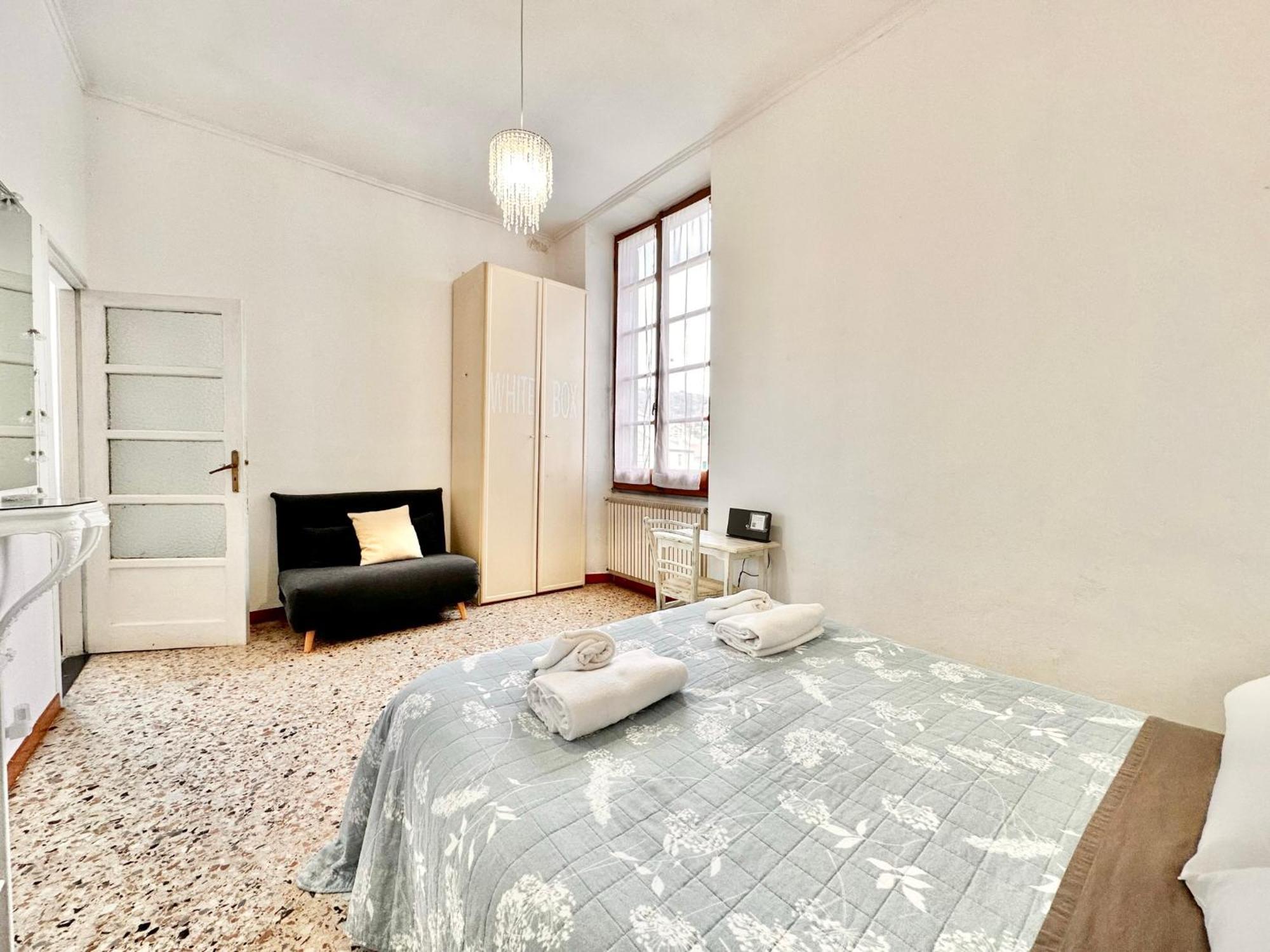 Vivi La Mia Liguria - Casa D'Arte E Vacanze - Big Apartment With Free Parking Финале Лигуре Экстерьер фото